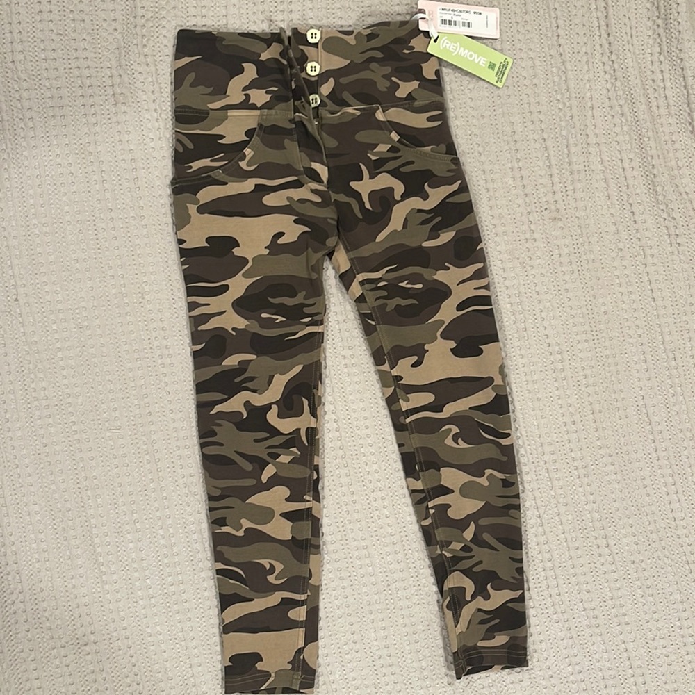 Freddy WR UP Fashion 3 button camo pants